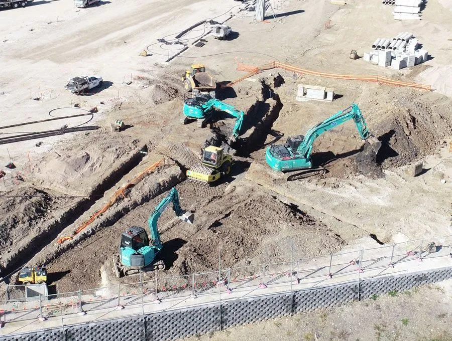 National-Dry-Hire-Excavator-fleet-000-df70edb6-1920w